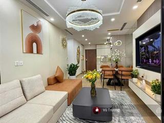 Hot  gia đình cho thuê căn hộ 2pn giá rẻ nhất goldmark city  full đủ đồ tầng đẹp giá chỉ 12.5tr