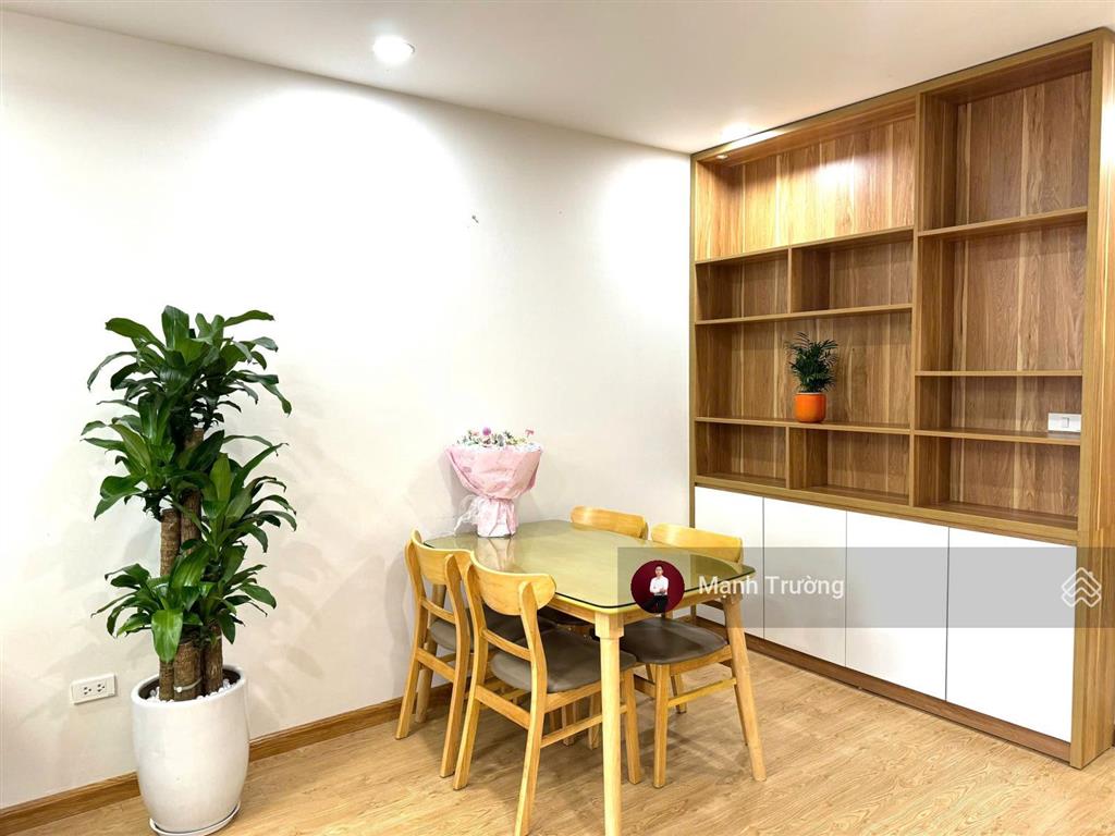 Giá tốt nhất  chuyển nhượng chính chủ căn 2 ngủ đủ đồ giá chỉ 6.3 tỷ tại chung cư golden field