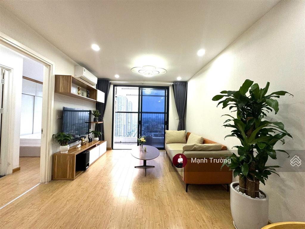 Giá tốt nhất  chuyển nhượng chính chủ căn 2 ngủ đủ đồ giá chỉ 6.3 tỷ tại chung cư golden field