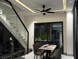 Em còn duy nhất 1 căn shophouse nhà đẹp vị trí tốt để kinh doanh