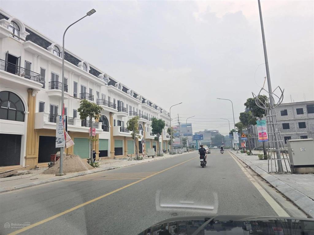 Tấn đức central park chưa bao giờ hết hot khu đô thị có dân cư về ở và kinh doanh đông nhất phổ yên