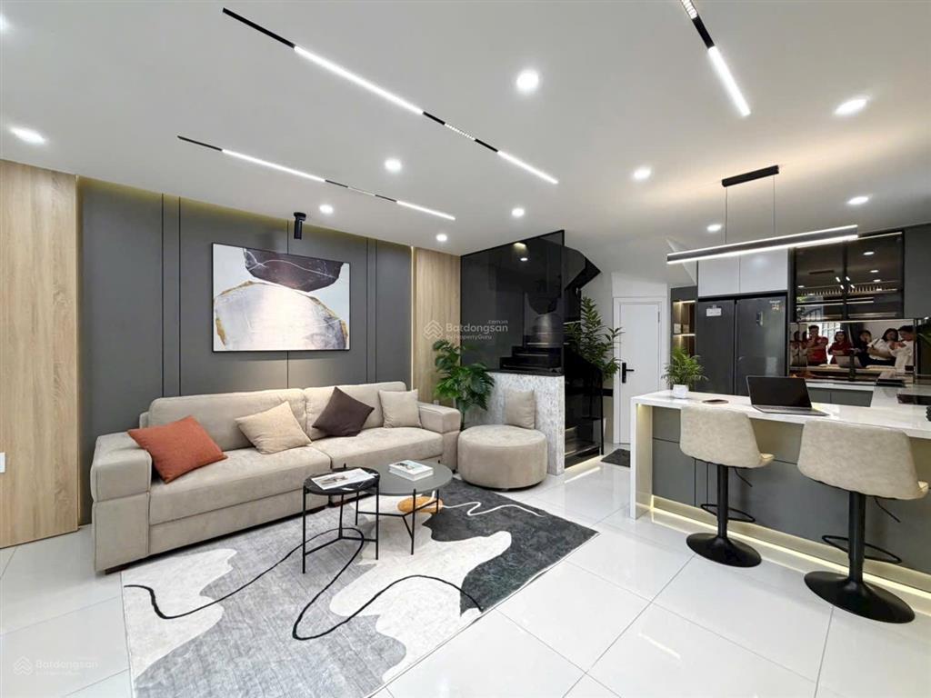 Bán nhà mt phan văn trị góc nơ trang long quận bình thạnh dt 4,7 x 26m 4 tầng 7 pn giá chỉ 24 tỷ tl