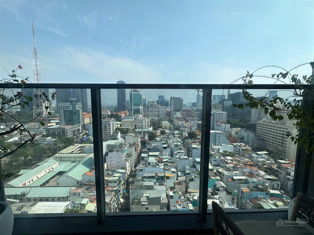 Bán gấp căn hộ trung tâm quận 1  the marq, 3pn  23,5tỷ  view trung tâm quận 1  tl nhanh