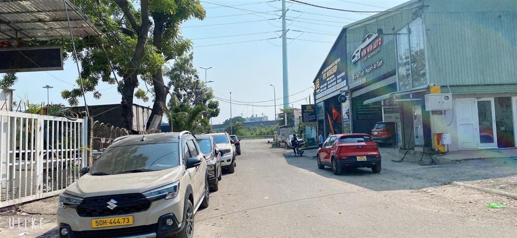 Biệt thự villa nhà 4 tầng. 229m2. gần vòng xoay phú hữu, nguyễn duy trinh, long trường, q9