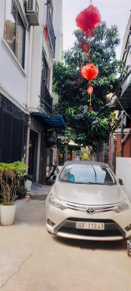 Nguyễn đức cảnh  gần đường oto  dân xây chắc chắn 40m2 mt 4m  chỉ hơn 6 tỷ