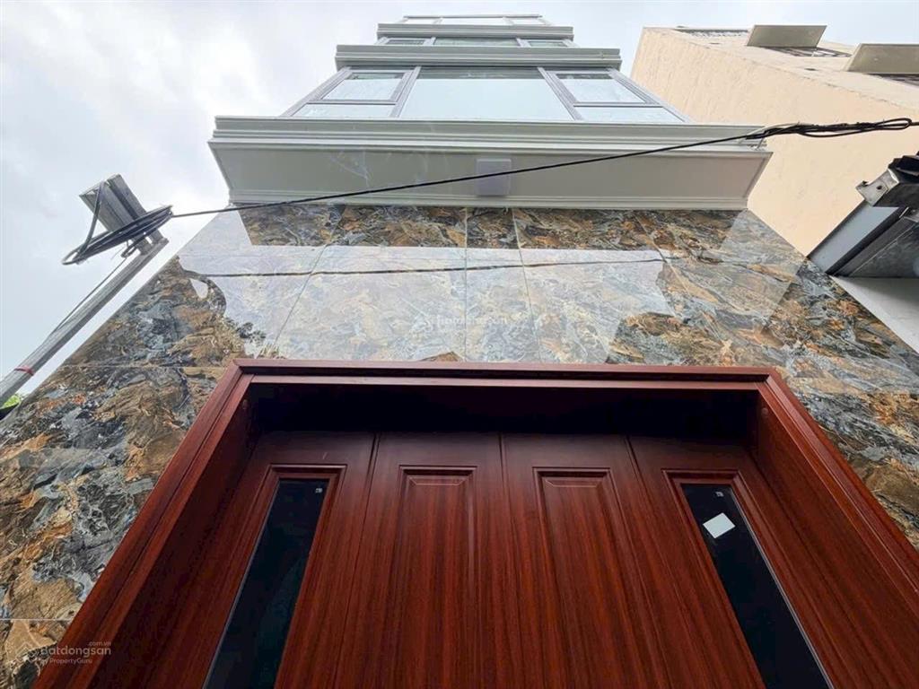 Hồ đền lừ  nhà mới ở ngay  full nội thất  ngõ nông gần ô tô  nhỉnh 5 tỷ, 26m2 x 5 tầng