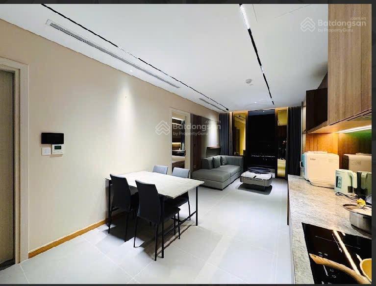 Cần chuyển nhượng căn hộ view sông hàn  tầng cao  đã có sổ hồng  nội thất đầy đủ