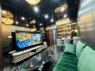 Bán nhà tt phố vip 8/3, diện tích 90m2, 3 phòng ngủ, full nội thất xịn xò, về ở ngay trước tết.