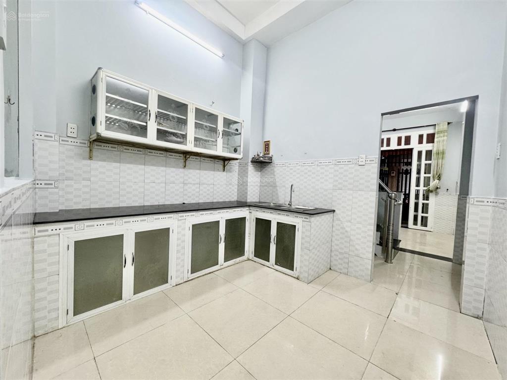 Tổ ấm trong mơ  nhà mới cứng cáp  ban công thoáng mát  hẻm xe hơi tận cửa