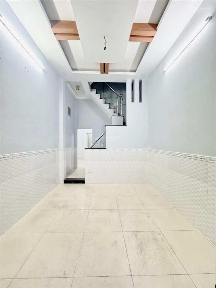 Tổ ấm trong mơ  nhà mới cứng cáp  ban công thoáng mát  hẻm xe hơi tận cửa