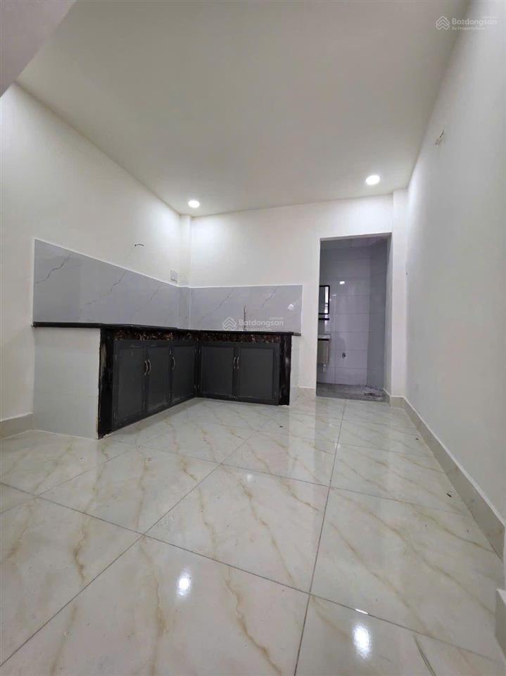 Bán nhà diện tích 33,5m2 tại đường số 17, phường 4, quận 8, giá siêu hời chỉ với 4,69 tỷ