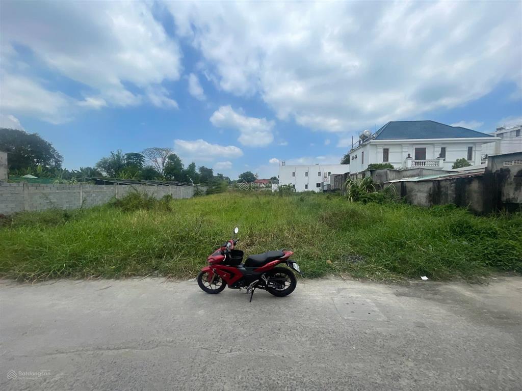 135m2 chỉ 3,6 tỷ ngay trung tâm hóc môn ko có lô thứ 2