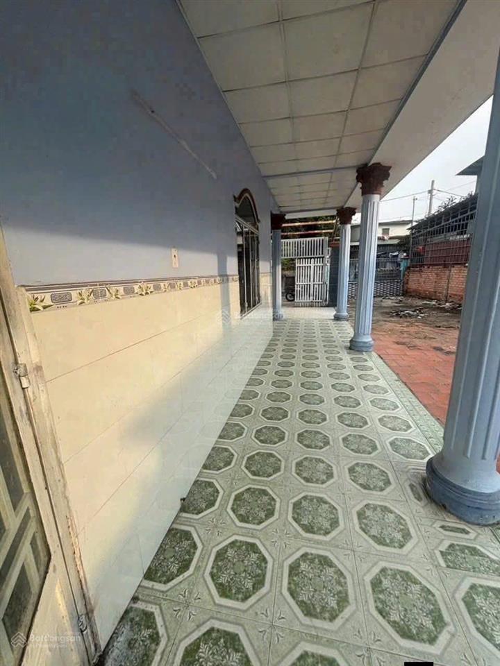 3.55 tỷ  nhà c4 diện tích lớn  xuân thới sơn  hóc môn
