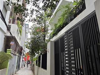 Hơn 12 tỷ , sở hữu nhà 85m2 * 4 tầng * 6 phòng ngủ ngõ biệt thự phố nguyễn văn cừ , chỉ 30m ra phố