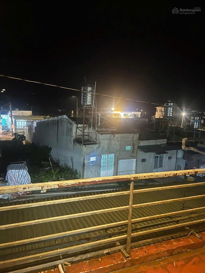 Bán nhà tp bảo lộc đường mặt tiền kinh doanh, 200m2, 5,6 tỷ