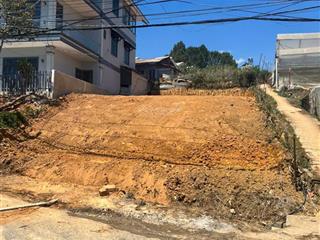 Khuôn đất vew 2 mặt tiền cách trung tâm đà lạt 3km, giá 15 tỷ, 300m2