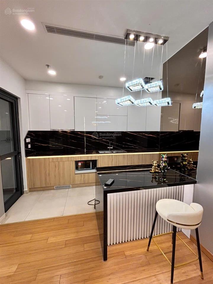 Hàng hiếm!giá cực rẻ! chính chủ cần bán nhanh căn 80m2, 3pn tòa ecohome3 giá 6,2 tỷ.  0968 989 ***