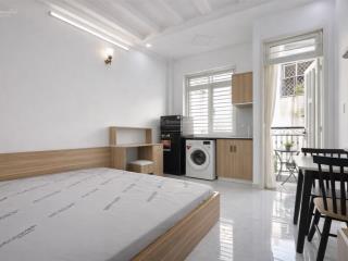 Cho thuê căn hộ ban công full nội thất, máy giặt riêng ở phan văn trị gần chợ bà chiểu, bình thạnh