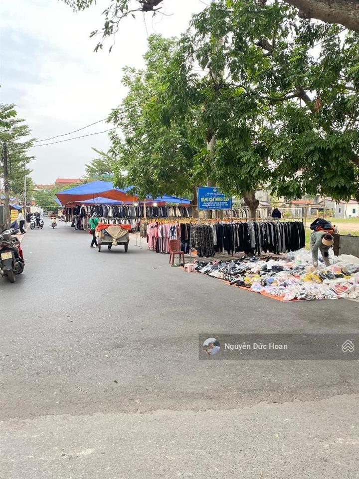 Ô tô vào đất, dân cư đông đúc, gần trường đại học, gần khu công nghiệp, an sinh, giữ tiền ổn định