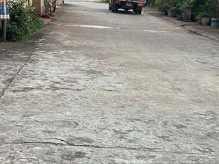 Ô tô vào đất, dân cư đông đúc, gần trường đại học, gần khu công nghiệp, an sinh, giữ tiền ổn định