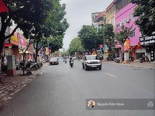 Mặt phố gia lâm, mặt tiền rộng, đường 4 ô tô tránh, vỉa hè 5m, trung tâm sầm uất, kinh doanh đỉnh.