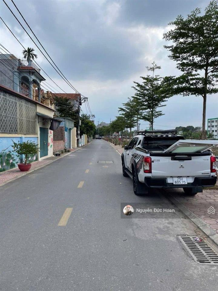 Ô tô 7 chỗ, lô góc 3 mặt thoáng đẹp, dân cư đông đúc, tiện ích đầy đủ, giữ tiền ổn, ở sướng. giá rẻ