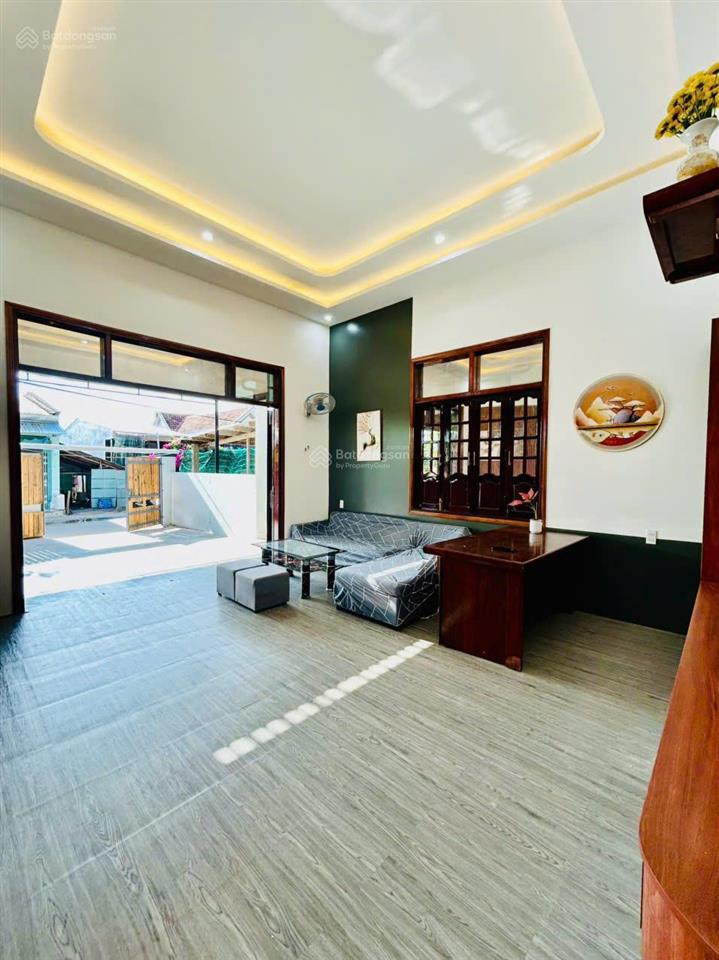 Cho thuê nhà tại dốc quýt, quốc lộ 1a, 5.5 triệu, diện tích 180m2 siêu rẻ đẹp