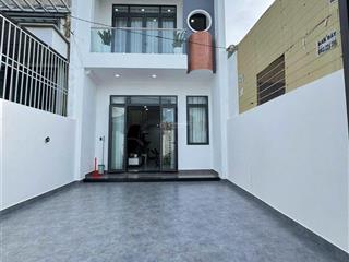 Cần bán nhà 1 trệt 1 lầu sổ riêng hoàn công ngay cổng 11, phường phước tân
