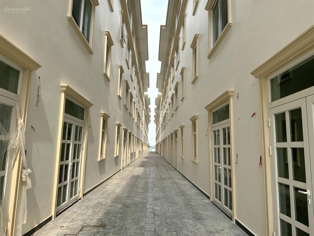 Sunlake villas vạn phúc city 33,9 tỷ đường lớn 25m, hướng nhìn sông sài gòn, nhà thô.  0937 266 ***
