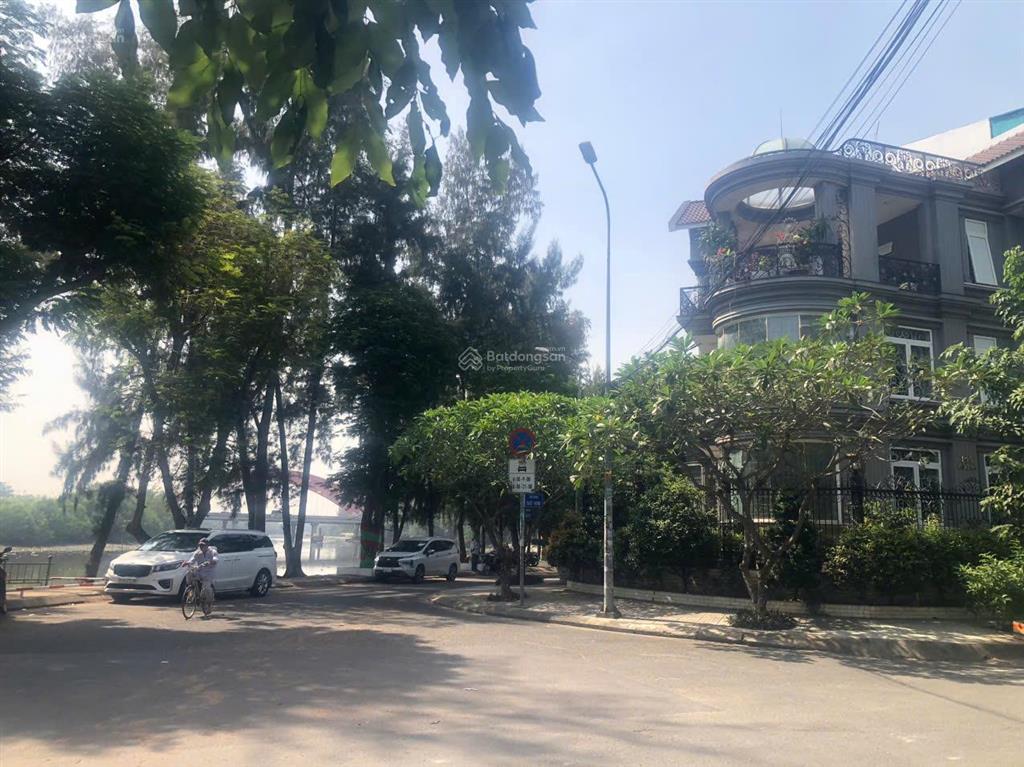 Bán biệt thự góc 2mt view sông ông lớn trung sơn  bình chánh