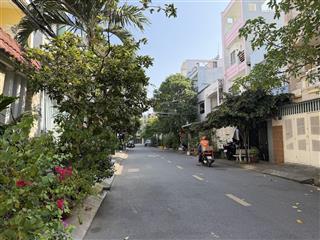 Bán nhà khu đồng bộ đường số 20 p5 gv, dt 5x15m (75m2), 3 tầng. giá bán 13,5 tỷ