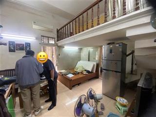 Bán nhà tại phố lò đúc, 3 tỷ, sd 32m2, 2pn + 1 wc. view mặt phố