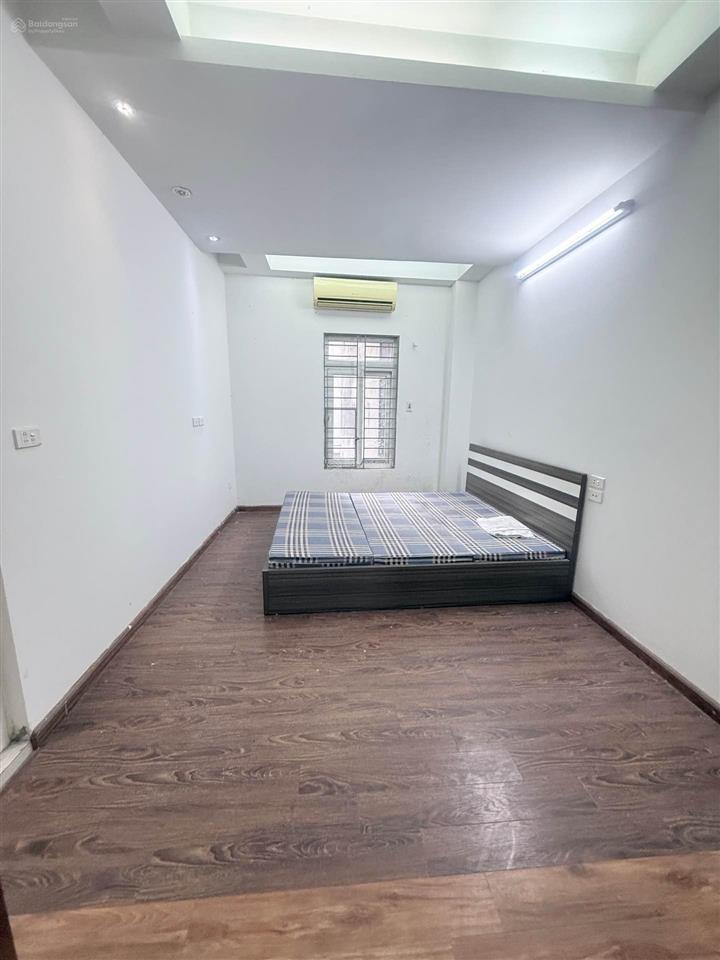 Nhà phố lê quý đôn 61m2 5tầng, 3 thoáng, ô chờ thang máy, ô tô đỗ cách nhà 10m, ba bước chân ra phố
