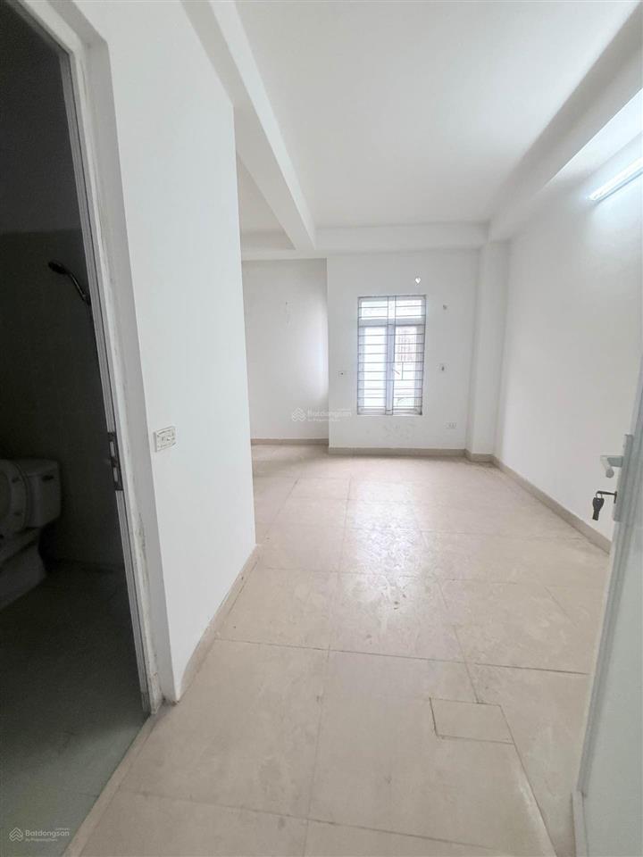Nhà phố lê quý đôn 61m2 5tầng, 3 thoáng, ô chờ thang máy, ô tô đỗ cách nhà 10m, ba bước chân ra phố