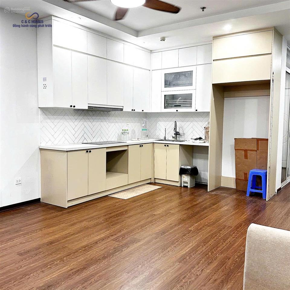 Cho thuê căn hộ 3pn nhà mới 95m2 tại times city kèm slot ô tô vào luôn  mr quân 0988 286 ***