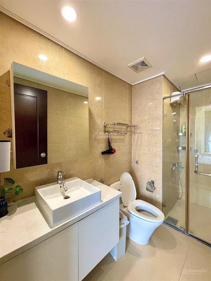 Rao bán căn hộ 2 ngủ 90m ban công đông hướng thoáng sửa đẹp kèm slot ô tô  mr. quân 0988 286 ***