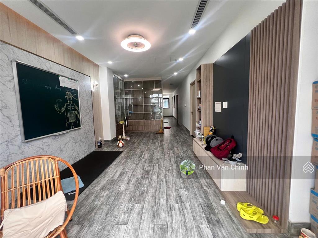 Bán nhà mặt công viên kđt vạn phúc, thủ đức hoàn thiện nội thất giá 33 tỉ