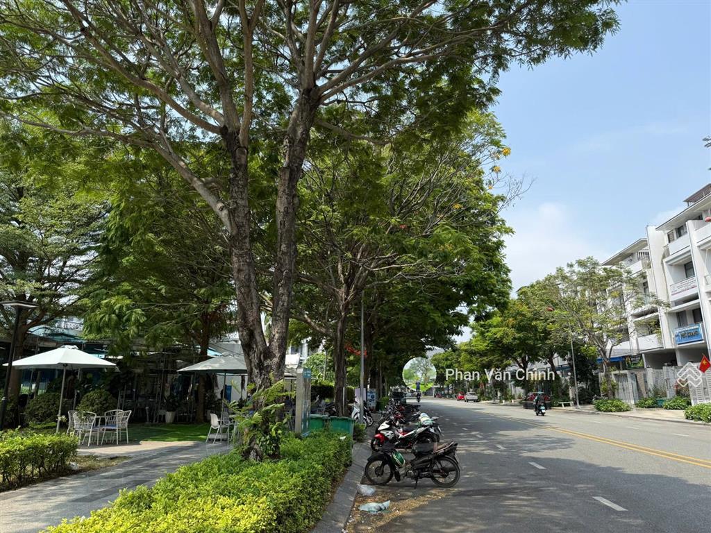 Bán nhà vạn phúc (5x20m) đối diện khu công viên, hồ bơi giá 23,5 tỉ tl