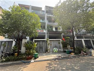 Bán gấp nhà vạn phúc city, hoàn thiện có thang máy, sổ hồng riêng giá 21 tỷ tl