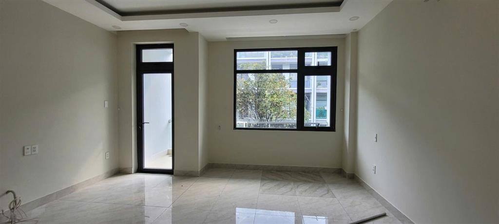 Bán gấp nhà vạn phúc city, hoàn thiện có thang máy, sổ hồng riêng giá 21 tỷ tl