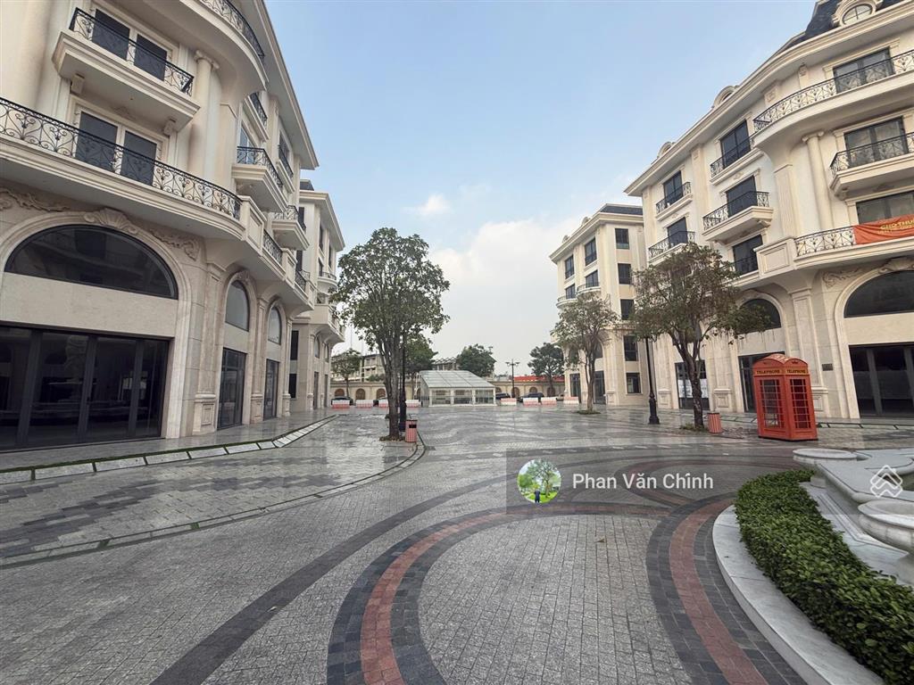 Bán nhà đường 39 khu phố đi bộ vạn phúc city (7x20m) có thang máy giá 33 tỷ