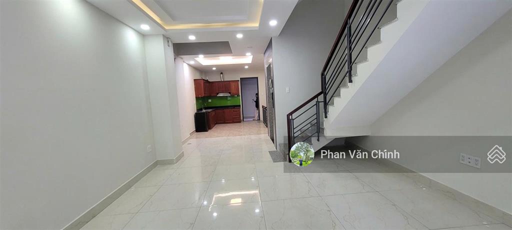 Bán nhà vạn phúc city (5x23= 115m2) hoàn thiện có thang máy, sổ hồng riêng, giá 21,5 tỉ
