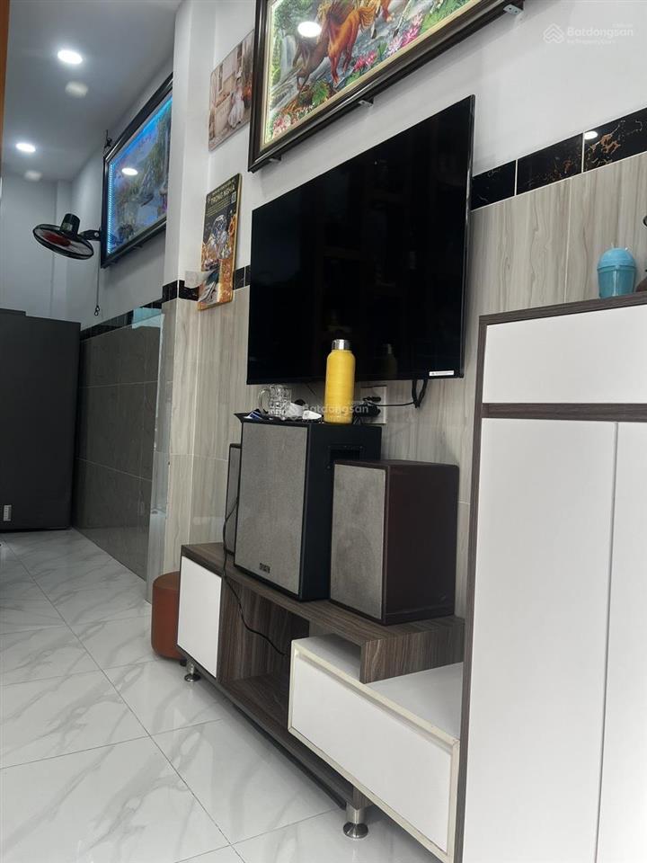 Nhà nguyễn văn quá hẻm rộng, thông buôn bán tốt giá 4.7 tỷ