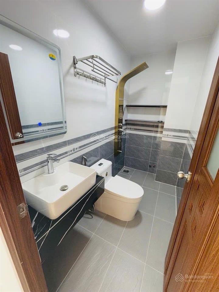 Nhà mới 5 tầng  mt lộ lớn chiến lược  giáp q6 & tân phú  shr  công nhận đủ 7 tỷ tl