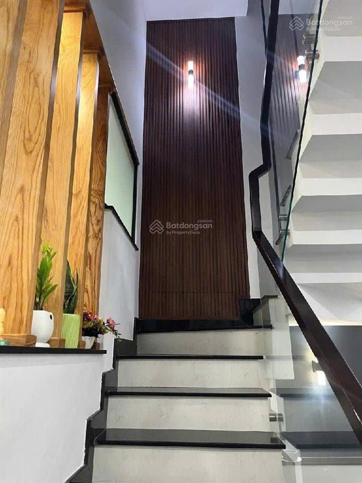 Nhà bình tân kề bên tân phú  eaon tân phú hxh ngủ trong nhà hơn 6 tỷ xíu