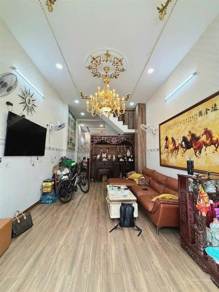 Nhà 5 tầng  52 m2 (4x13m)  không lg hẻm ô tô  gần aeon tên lửa 6pn. chủ nhiệt bán giảm còn 5.95