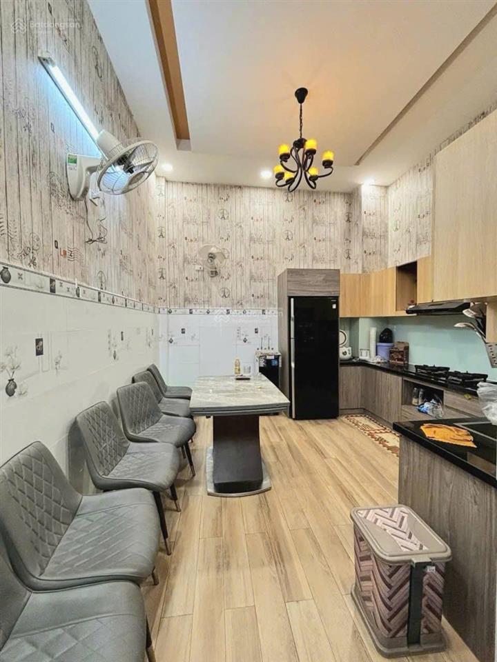 Nhà 5 tầng  52 m2 (4x13m)  không lg hẻm ô tô  gần aeon tên lửa 6pn. chủ nhiệt bán giảm còn 5.95