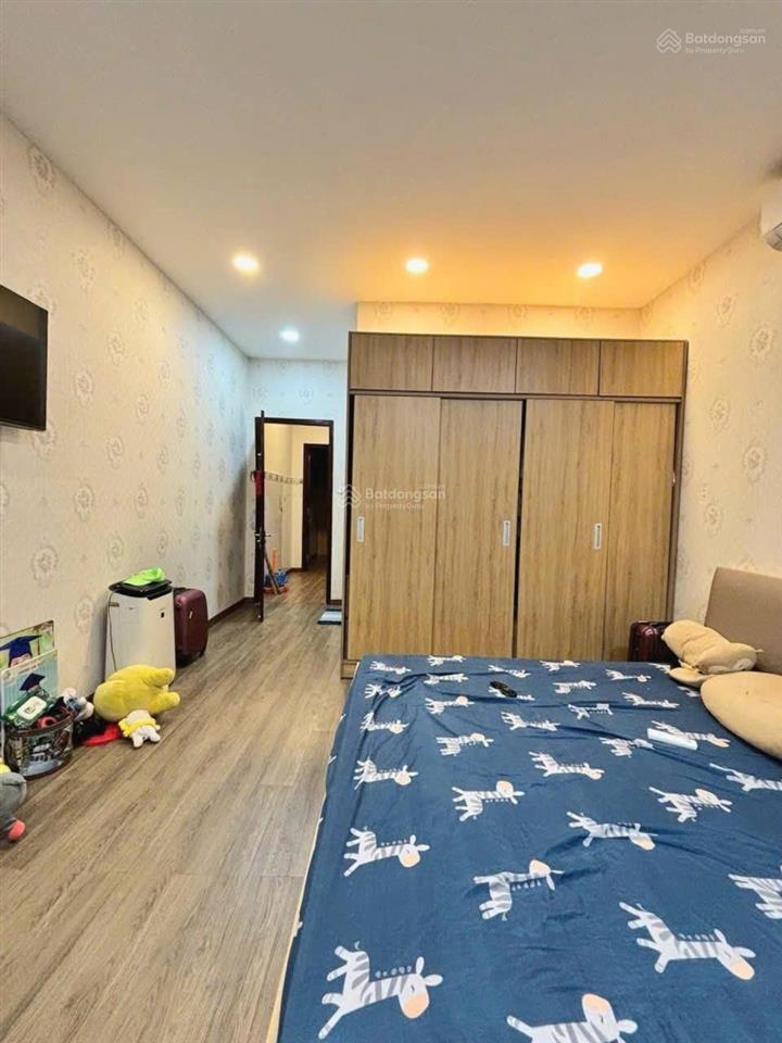 Nhà 5 tầng  52 m2 (4x13m)  không lg hẻm ô tô  gần aeon tên lửa 6pn. chủ nhiệt bán giảm còn 5.95