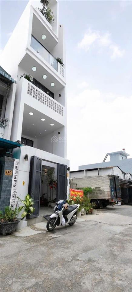 Siêu phẩm 5 tầng full nội thất giáp khu tên lửa hxh nhà mới 100%