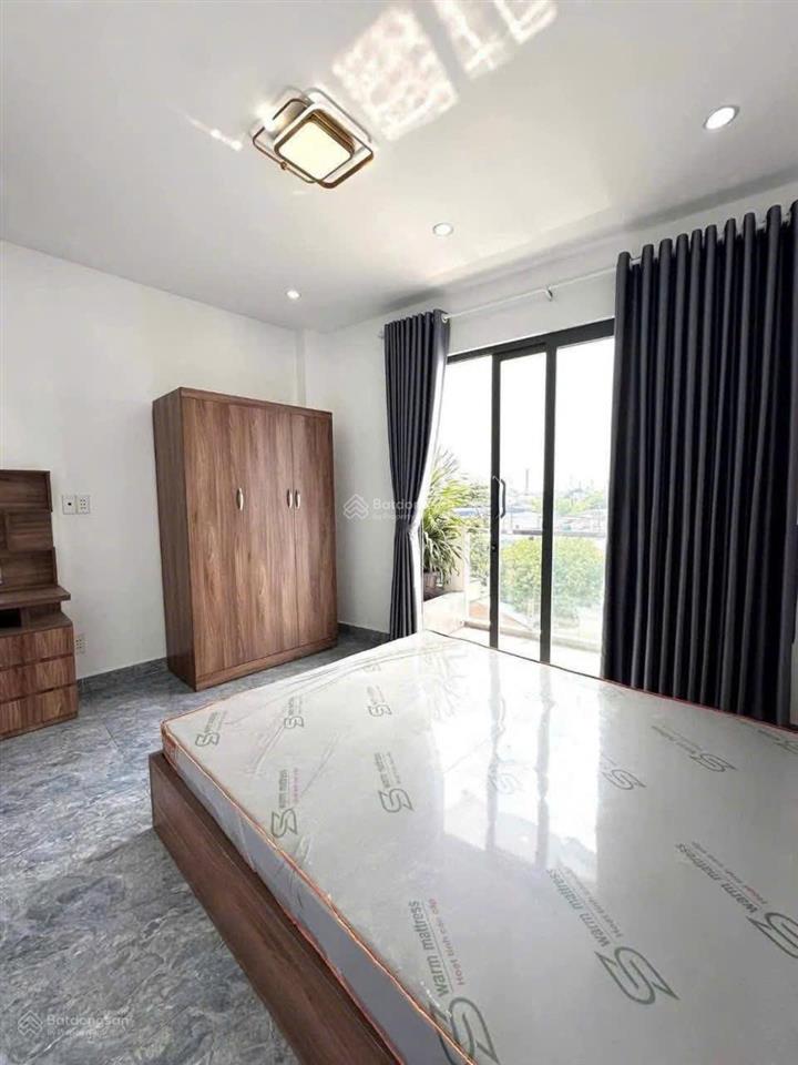 Siêu phẩm 5 tầng full nội thất giáp khu tên lửa hxh nhà mới 100%